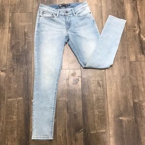 Light Blue Levi’s Skinny’s